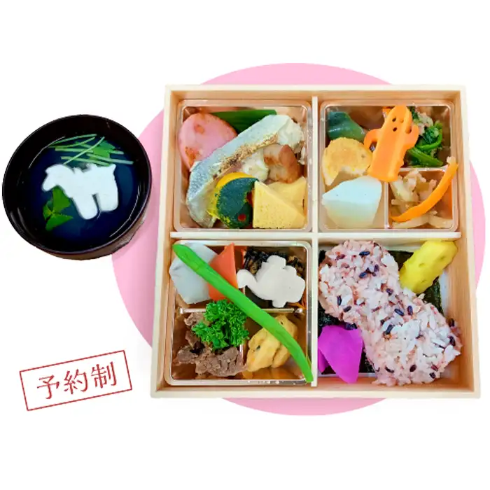 大阪市羽曳野市にある「大倉屋」では、参加者が自分だけのオリジナル埴輪を作れる、ユニークな埴輪DIY体験ができます。