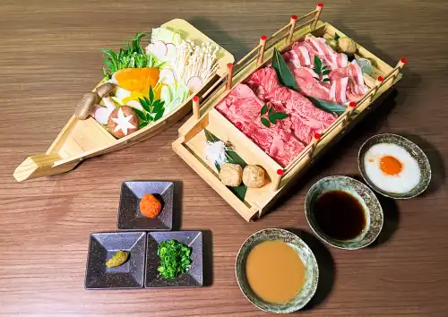 【名古屋の宿泊施設】名古屋プリンスホテルスカイタワーに登り、家族と一緒に水上ボートに乗って空からの夢のような景色をお楽しみください。