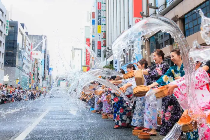 銀座が夏祭りの舞台に大変身！「銀座浴衣散歩2026」で、本場日本の夏の雰囲気を体験しよう。