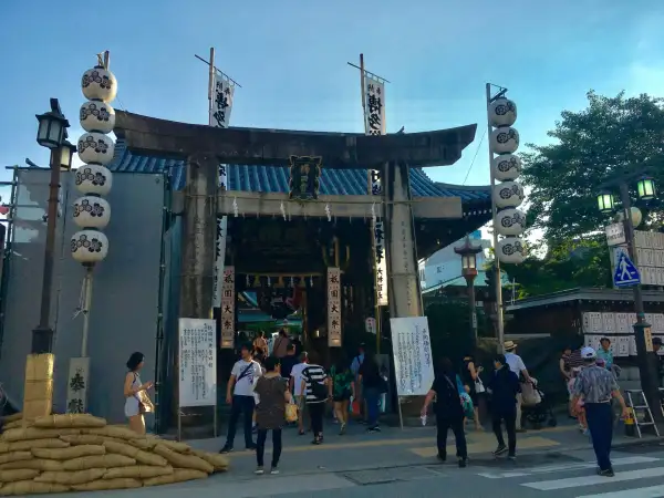7月に九州で絶対に見ておきたいお祭り：福岡博多山笠祇園祭！夏の尻祭り？