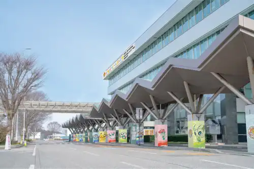 ポケモンファン必見！石川県に「能登里山ポケモンといっしょに遊ぼう空港」が魔法のようなデビューを果たしました。